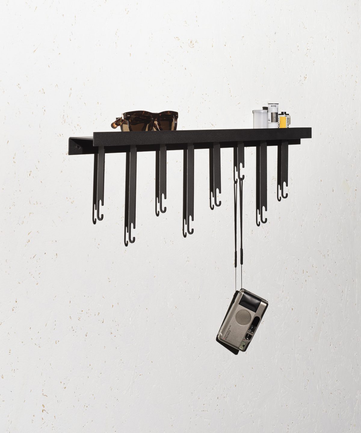 Atelier Wall Hanger by Alexander Lervik